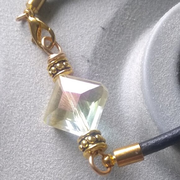 Minimalist Leather + Crystal Bracelet! 6.5" Wrist ~ Stylish Controversial Trendy - Picture 2 of 7